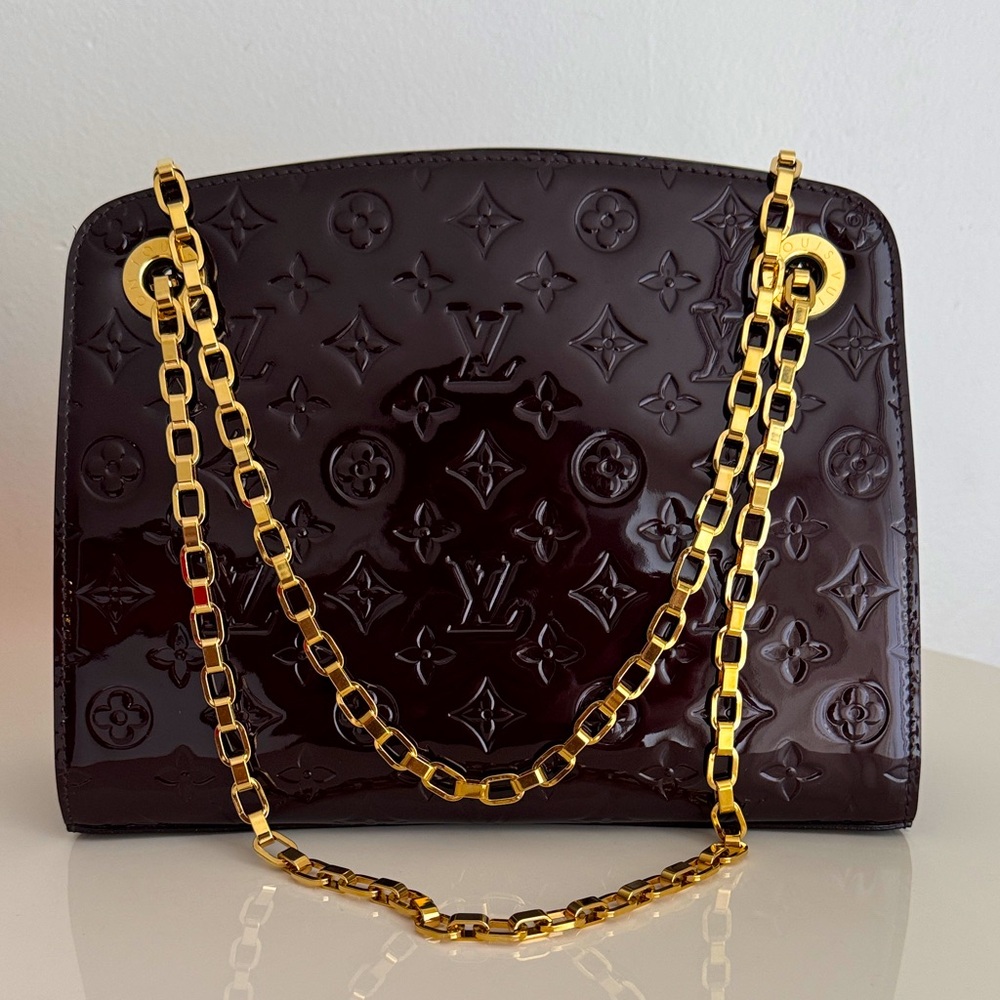 Louis Vuitton *LIKE NEW* Vernis Leather Amarante MM Virginia Bag with Gold Chain